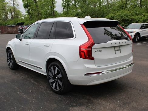 Certified 2023 Volvo XC90 T8 Ultimate AWD/4WD image 7