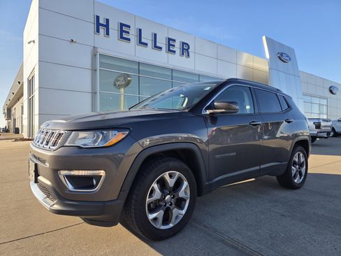 Used 2020 Jeep Compass Limited image 3