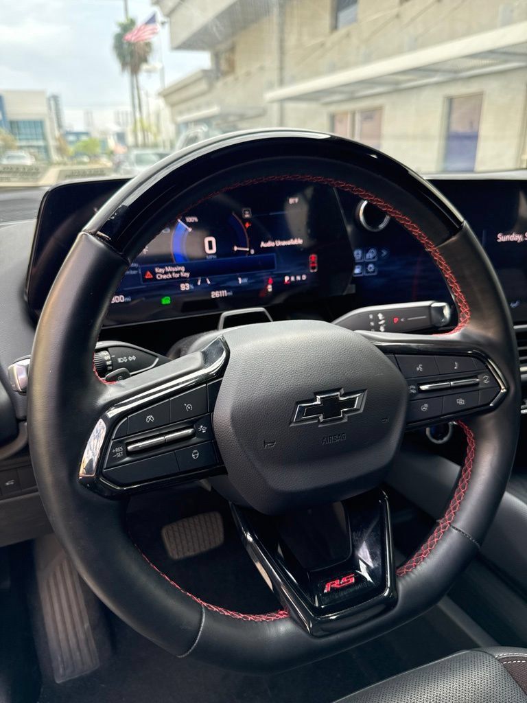 Used 2024 Chevrolet Equinox EV RS FWD image 25