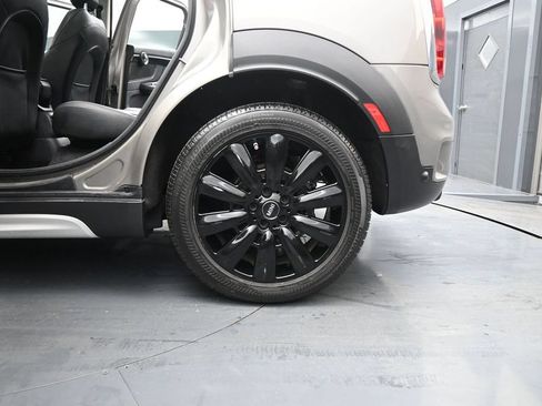 Used 2019 MINI Cooper Countryman S w/ Premium Package FWD image 19