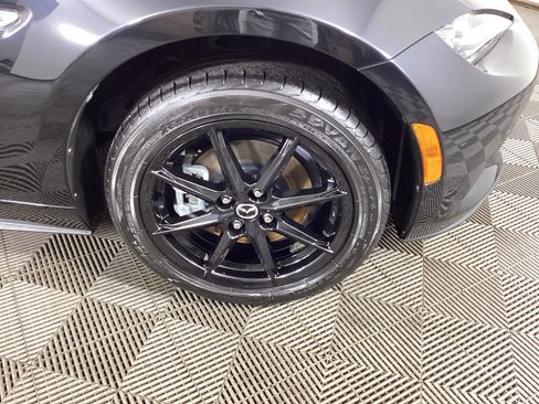 Used 2024 MAZDA MX-5 Miata Sport RWD image 7
