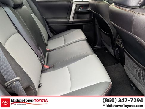 Used 2017 Toyota 4Runner SR5 Premium image 35