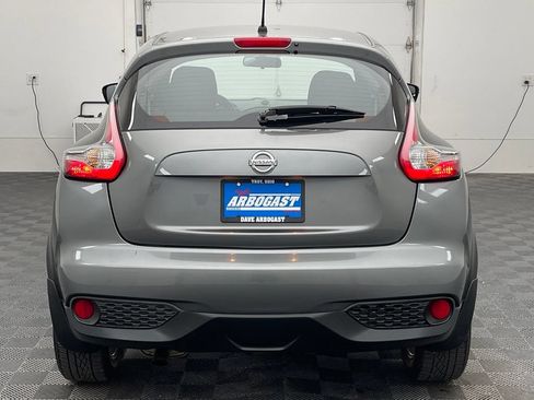 Used 2015 Nissan Juke S FWD image 7