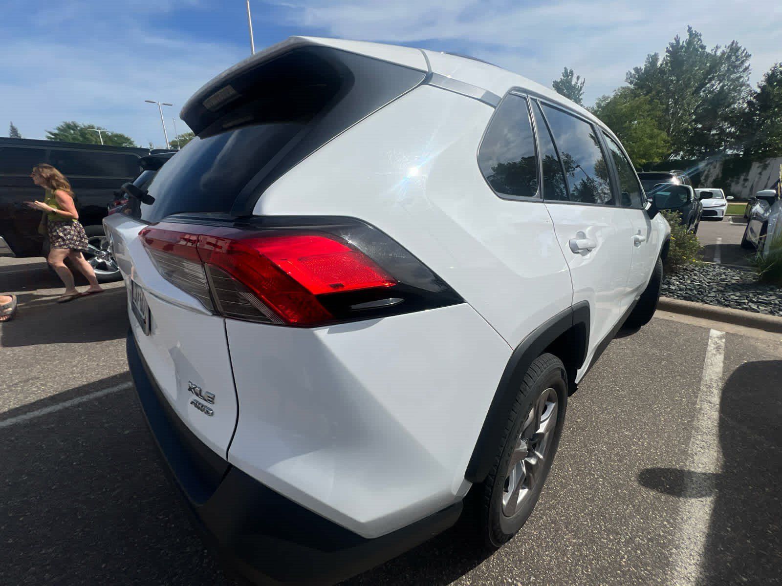 Certified 2022 Toyota RAV4 XLE AWD/4WD image 4