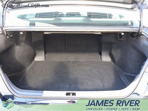 Used 2025 Toyota Camry LE image 14