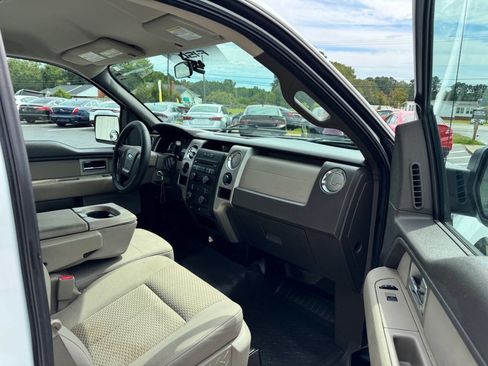 Used 2010 Ford F150 XLT image 10