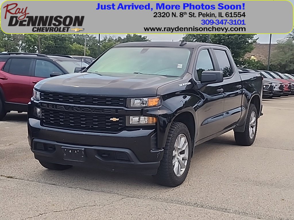 Used 2019 Chevrolet Silverado 1500 Custom w/ Custom Value Package AWD/4WD image 1