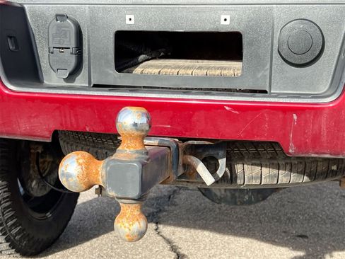 Used 2018 Chevrolet Silverado 1500 LT w/ All Star Edition image 34