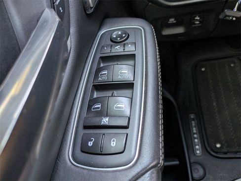 Used 2020 RAM 1500 Limited image 23