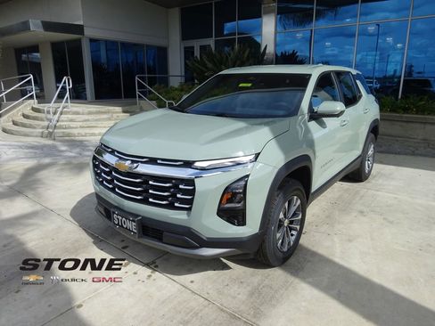 New 2026 Chevrolet Equinox LT w/ Convenience Package II image 3