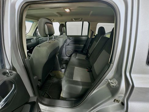 Used 2016 Jeep Patriot Sport w/ Power Value Group FWD image 24