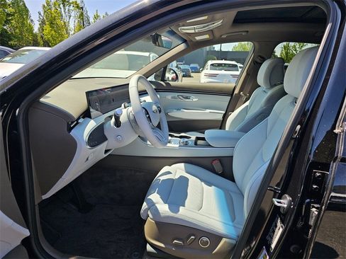 New 2026 Genesis GV70 2.5T Advanced image 24