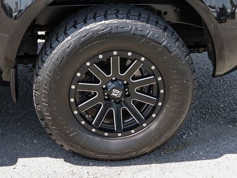 Used 2018 Nissan Frontier SV w/ Value Truck Package RWD image 13