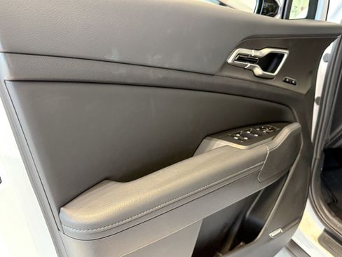 New 2026 Kia Sportage X-Line w/ X-Line Technology Package image 13