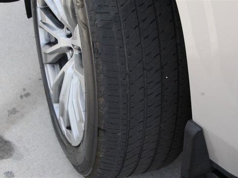 Used 2022 GMC Yukon Denali AWD/4WD image 36