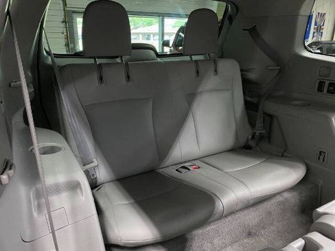 Used 2008 Toyota Highlander Sport AWD/4WD image 17