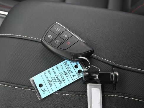 Used 2024 Chevrolet Traverse Z71 w/ Enhanced Driving Package image 20