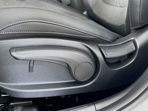 New 2026 Kia Seltos S image 19