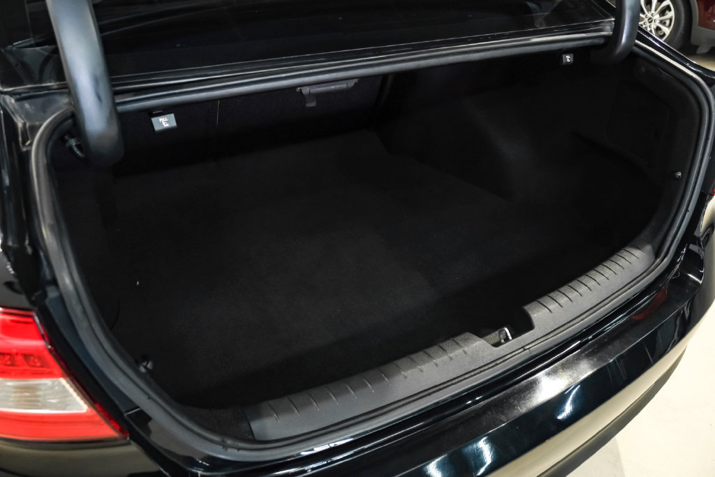 Used 2015 Hyundai Sonata Limited w/ Option Group 05 FWD image 48