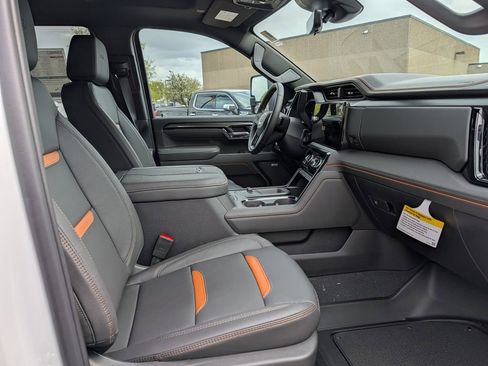 New 2026 GMC Sierra 3500 AT4 w/ AT4 Premium Plus Package AWD/4WD image 25