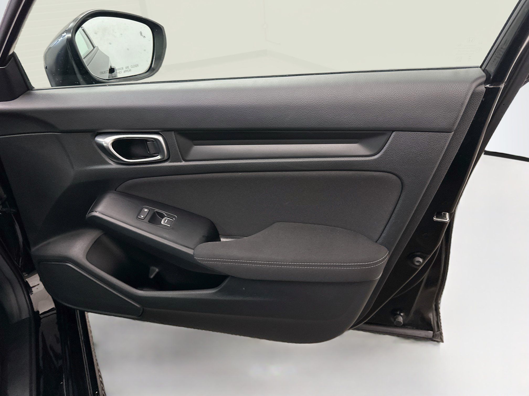 Used 2025 Honda Civic Sport image 32