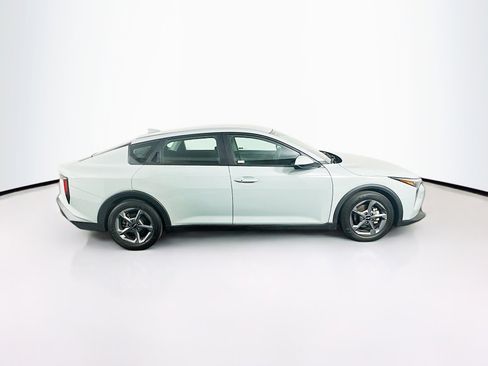 Used 2025 Kia K4 LXS image 10