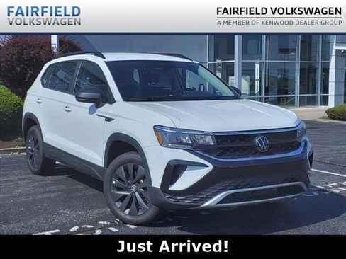 Used 2024 Volkswagen Taos S FWD image 1