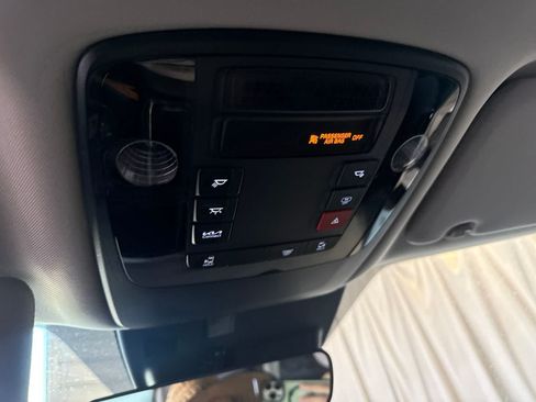 Used 2026 Kia Carnival LXS FWD image 25