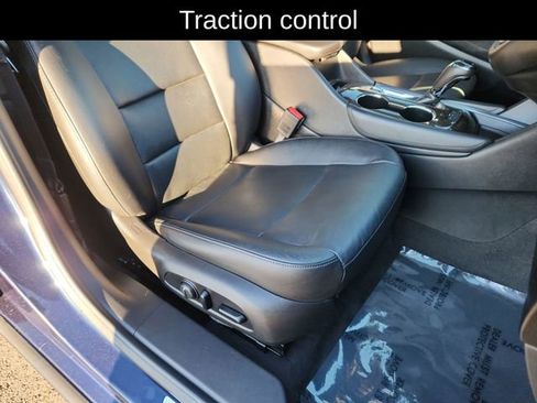 Used 2018 Chevrolet Malibu Premier w/ Premier Sun and Wheel Package image 25