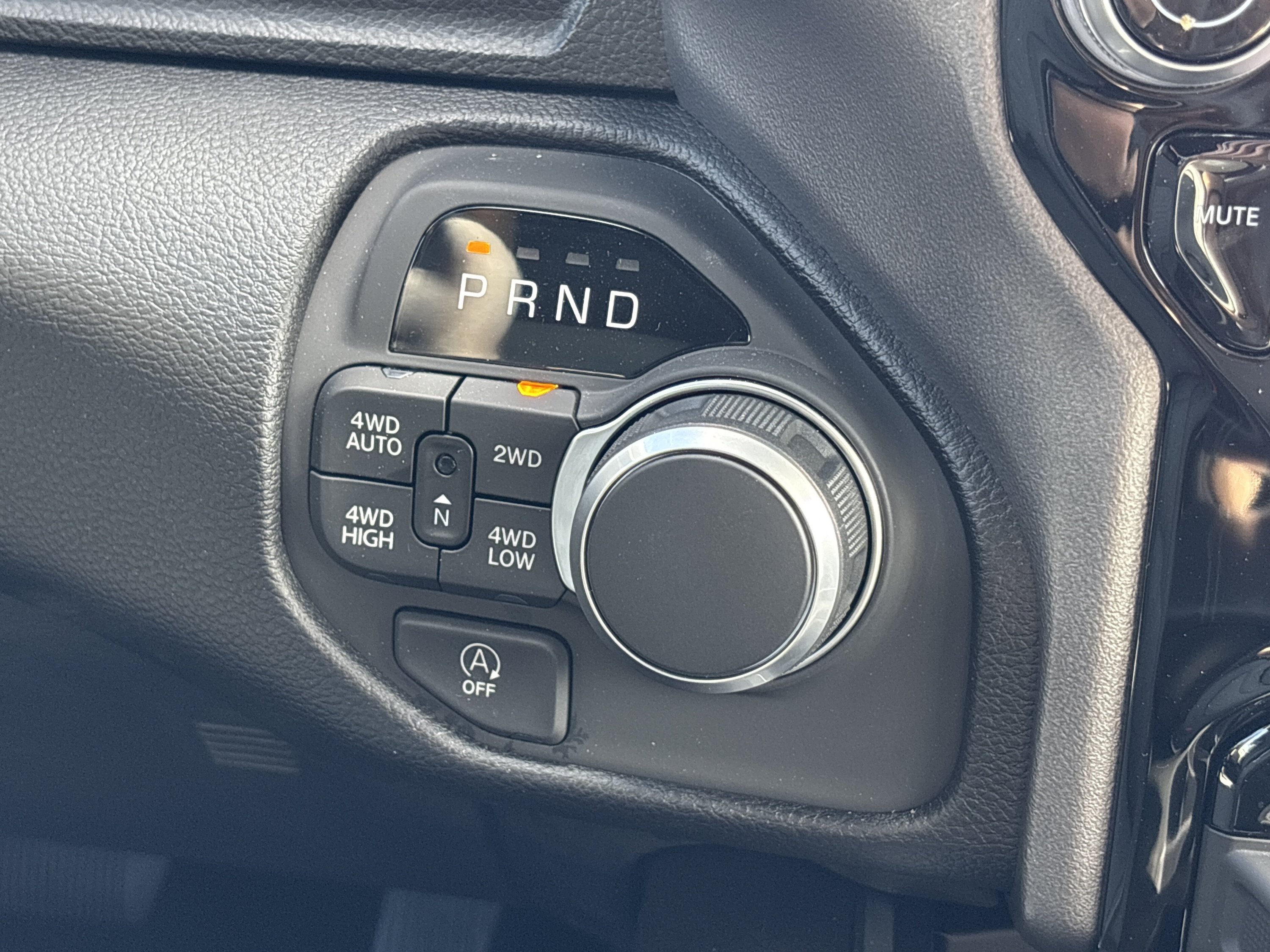 Used 2025 RAM 1500 Big Horn AWD/4WD image 26