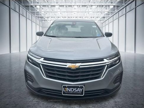 Used 2024 Chevrolet Equinox LS image 2