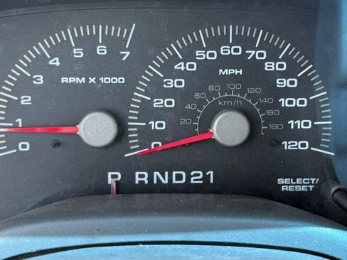 Used 2004 Ford Expedition XLT RWD image 10