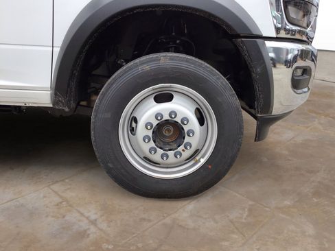 New 2026 RAM 5500 Tradesman w/ Chrome Appearance Group image 25