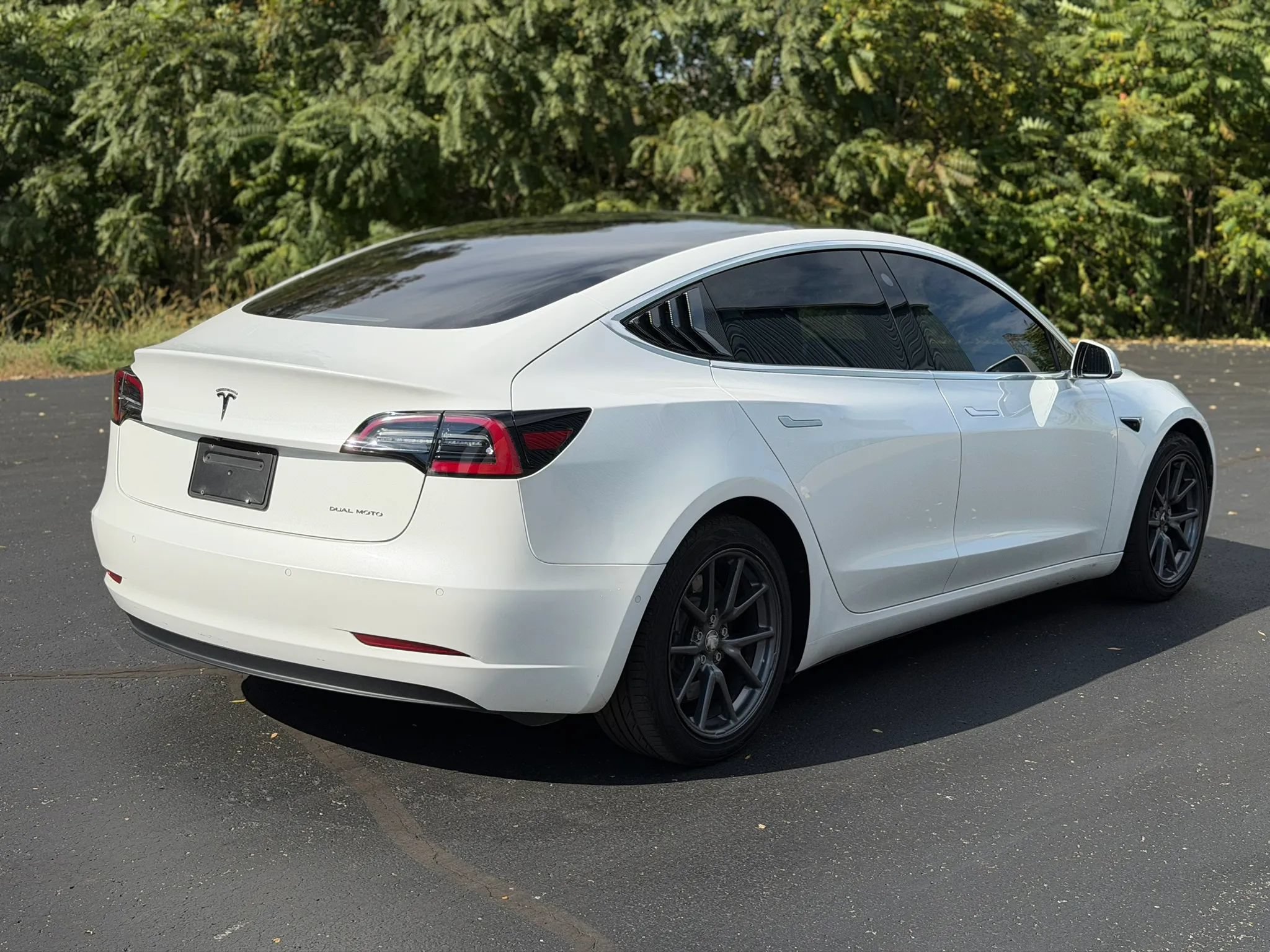Used 2019 Tesla Model 3 Long Range AWD/4WD image 5