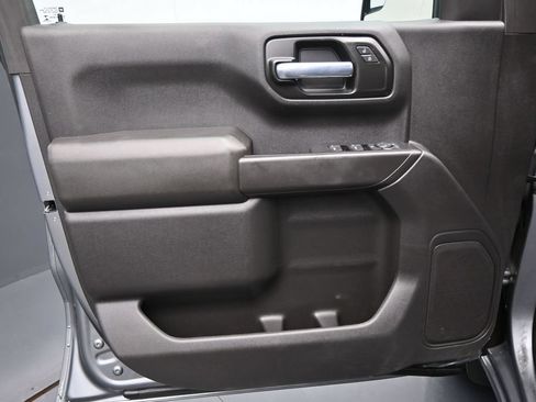Used 2021 Chevrolet Silverado 1500 Custom AWD/4WD image 10