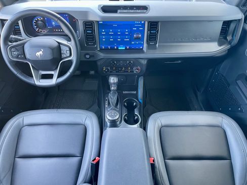 Used 2024 Ford Bronco Black Diamond AWD/4WD image 16