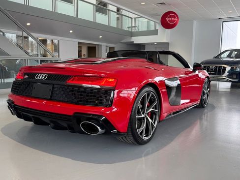 Used 2021 Audi R8 V10 w/ Premium Package image 5