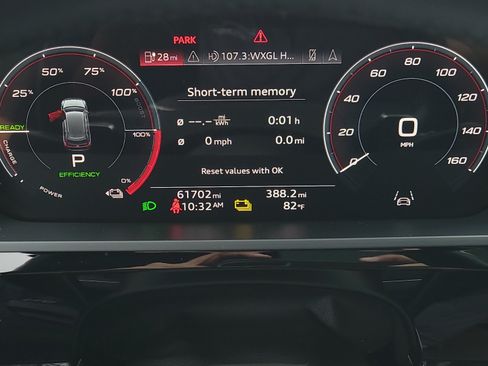 Used 2022 Audi e-tron Premium AWD/4WD image 25