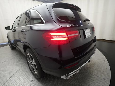 Used 2017 Mercedes-Benz GLC 300 4MATIC image 35