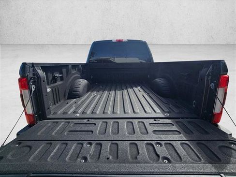 Used 2017 Ford F250 Platinum w/ Platinum Ultimate Package image 14