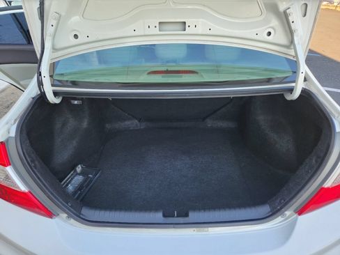 Used 2012 Honda Civic LX image 11
