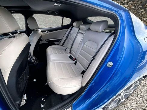 Used 2018 Kia Stinger GT2 image 24
