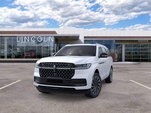New 2026 Lincoln Navigator Black Label AWD/4WD image 2