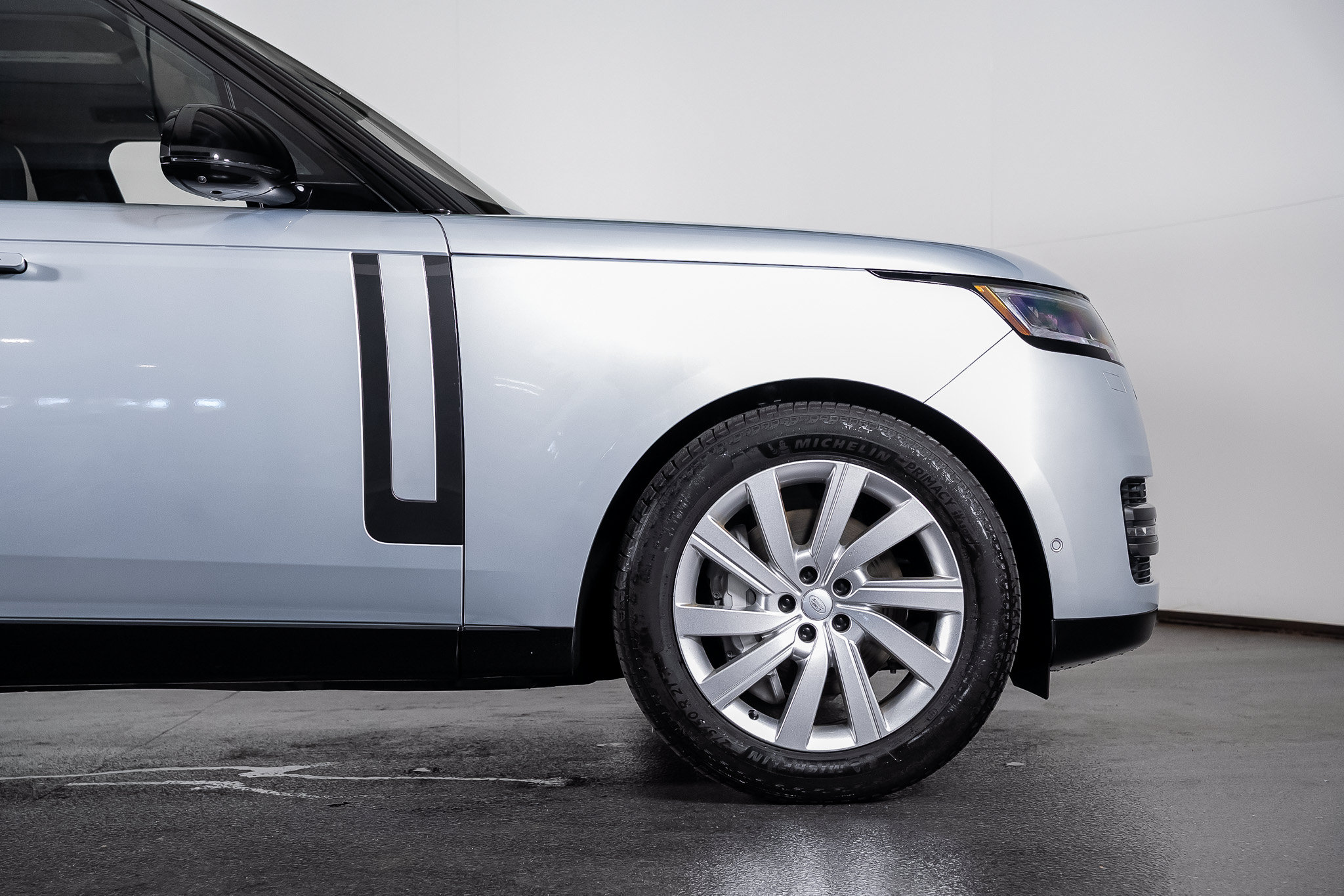 Used 2024 Land Rover Range Rover SE AWD/4WD image 30