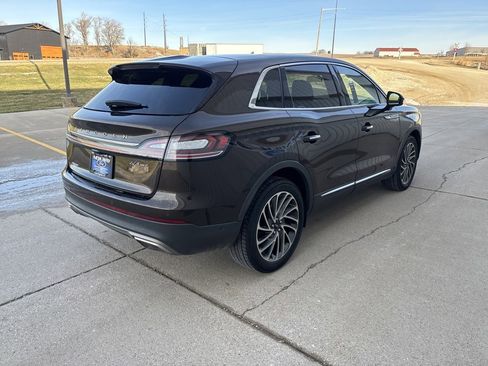 Used 2019 Lincoln Nautilus Reserve image 4