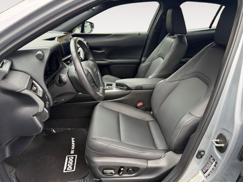 Used 2025 Lexus UX 300h FWD w/ Accessory Package (Z2) image 10