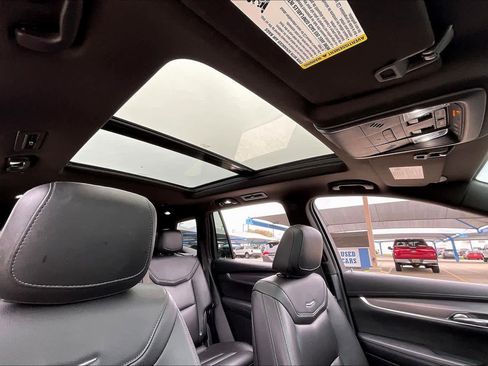 Used 2022 Cadillac XT6 Luxury image 13