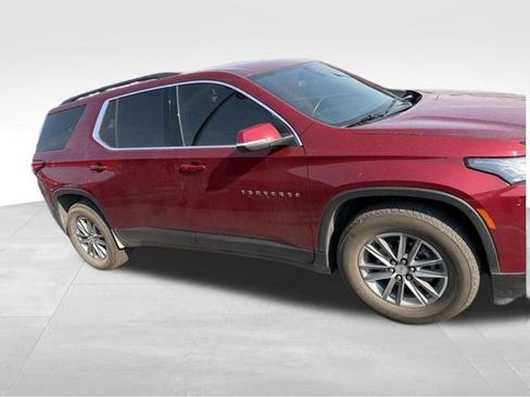 Used 2023 Chevrolet Traverse LT AWD/4WD image 6