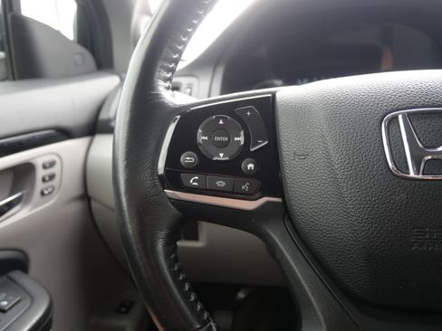 Used 2019 Honda Pilot Touring image 15