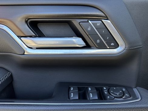 Used 2025 GMC Sierra 2500 Denali w/ Denali Reserve Package image 15